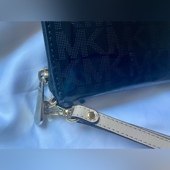 Michael Kors/ EUC Jet Set Travel Continental Wallet Black - Picture 5 of 9